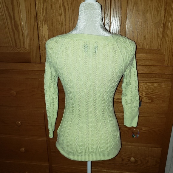 AE soft knit sweater Like New - Picture 3 of 6